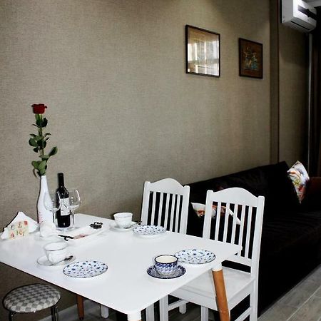 Batumi-Cozy Apartment Exterior foto